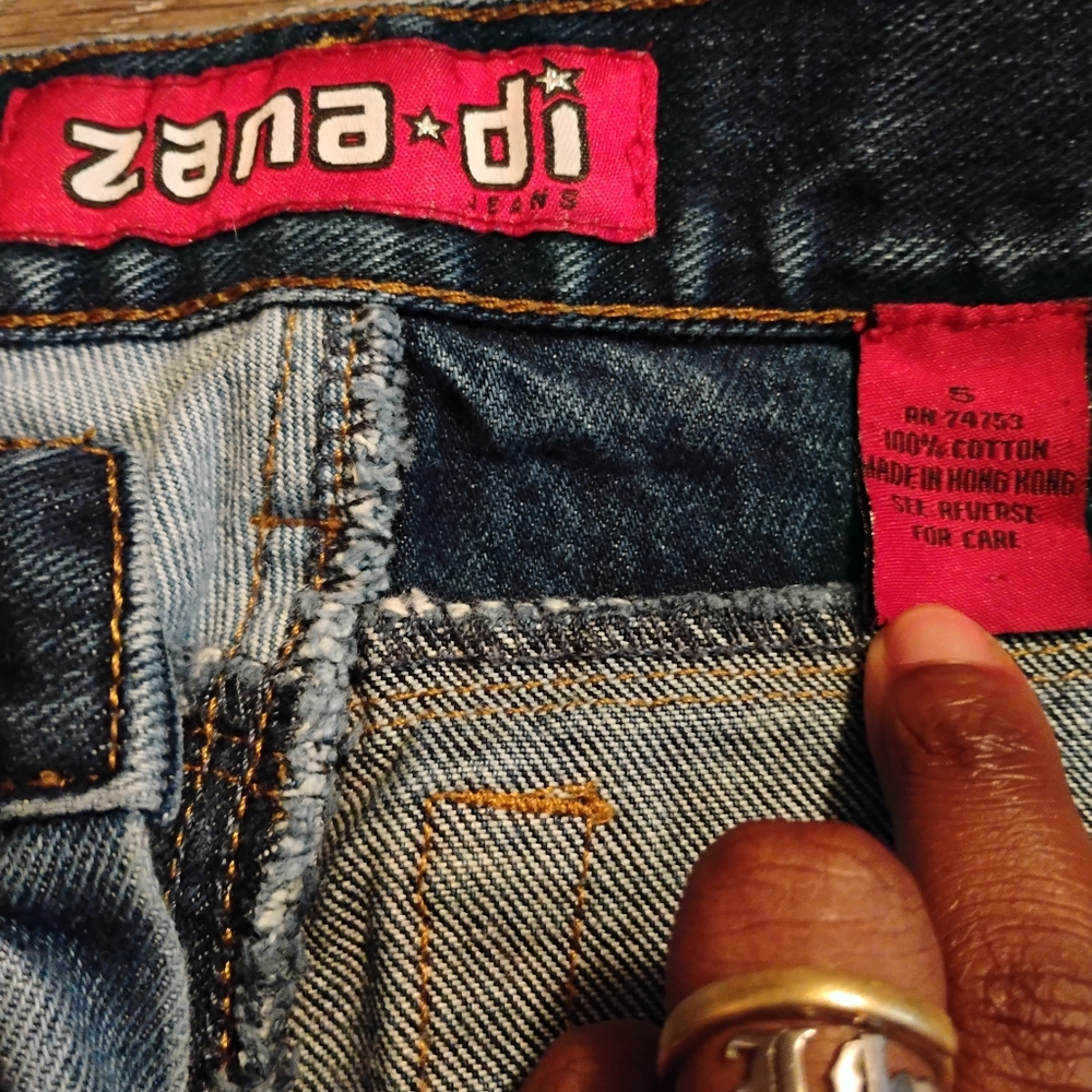 Zana Di Patchwork Jeans 💙 🤍 - Picture 2 of 7